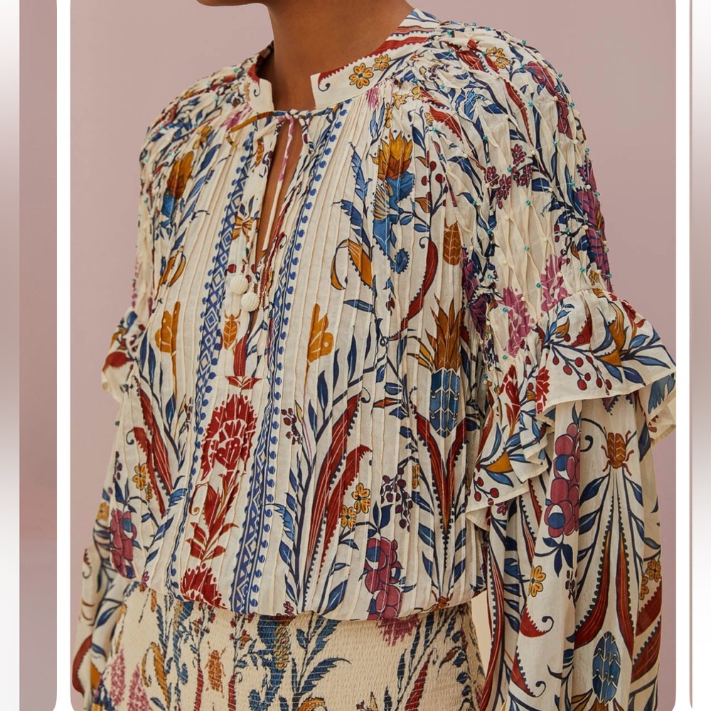 FARM Rio Cream Romantic Lightness Long Sleeve Blouse